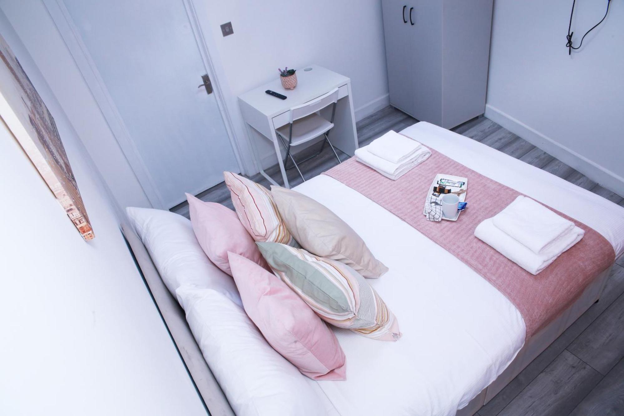 Harrow Luxury Flat With Free Parking. Lägenhet London Exteriör bild
