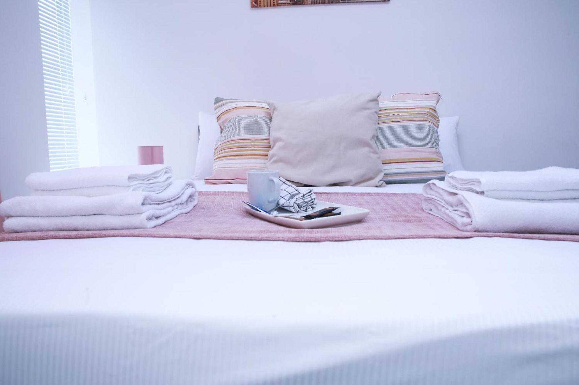 Harrow Luxury Flat With Free Parking. Lägenhet London Exteriör bild