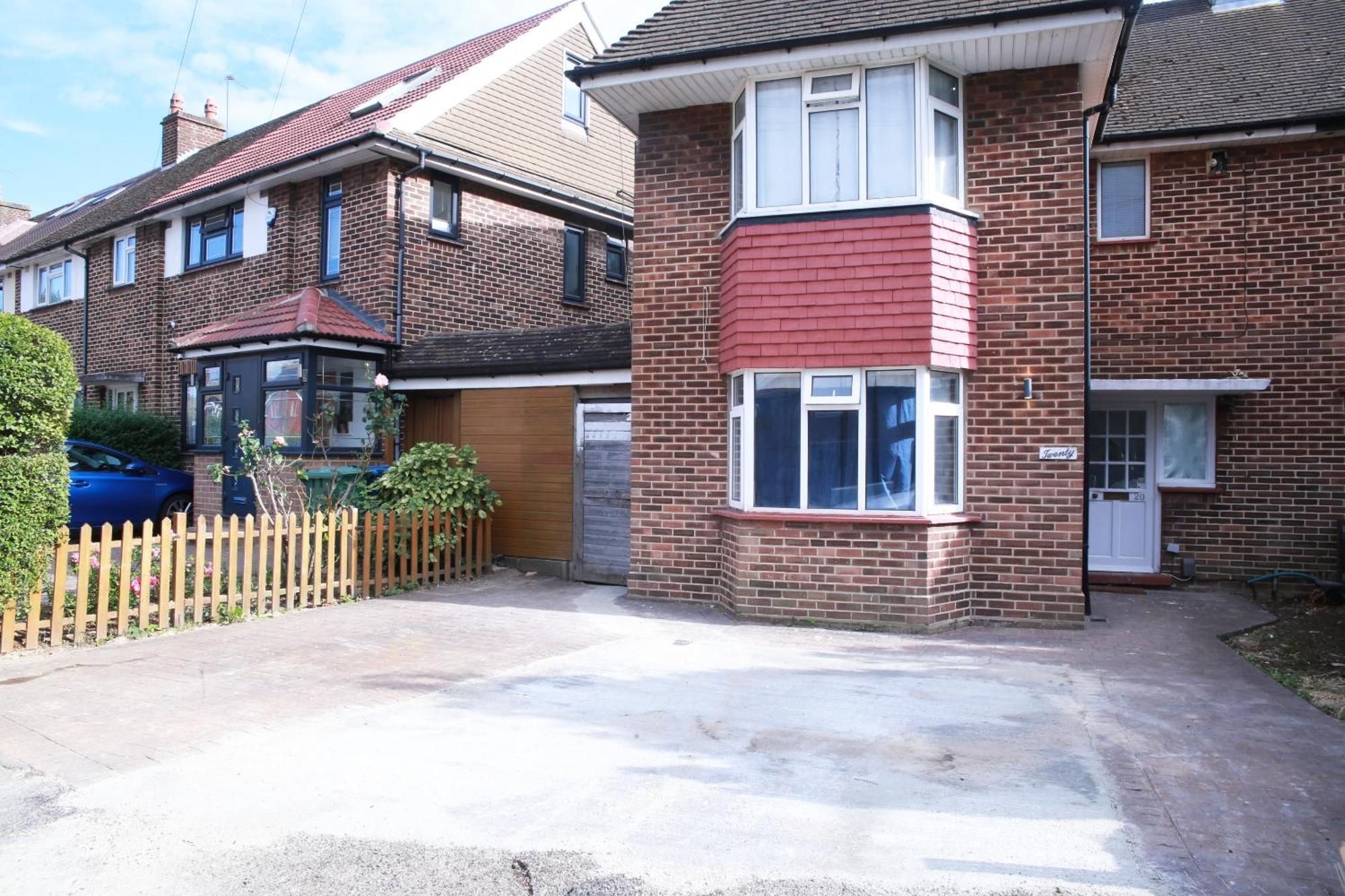 Harrow Luxury Flat With Free Parking. Lägenhet London Exteriör bild